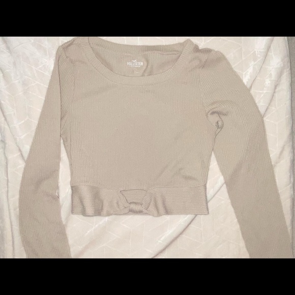 Tops - Picture 8 of 8